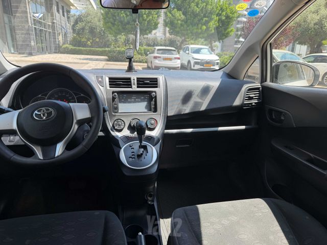טויוטה ורסו-S