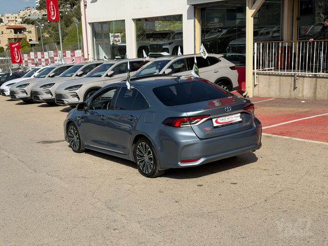 טויוטה קורולה
