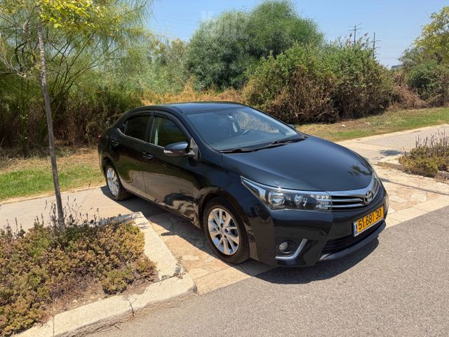 טויוטה קורולה