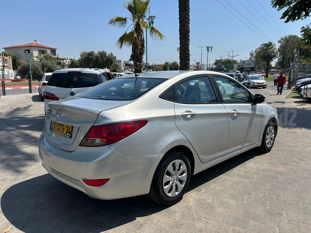 יונדאי אקסנט i25