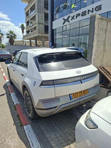יונדאי איוניק 5