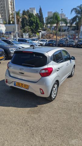 יונדאי i10