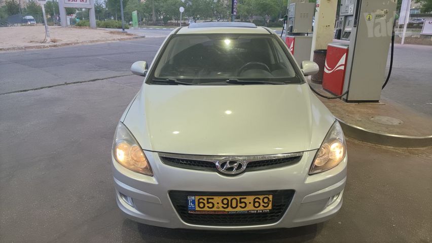 יונדאי i30