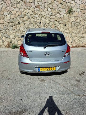 יונדאי i20