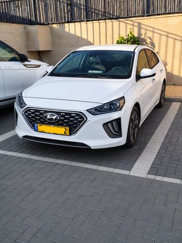 יונדאי איוניק