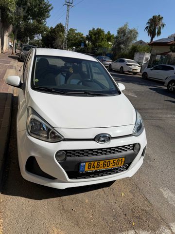 יונדאי i10