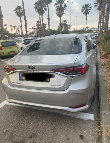 טויוטה קורולה