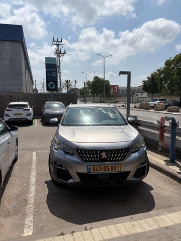 פיג'ו 3008