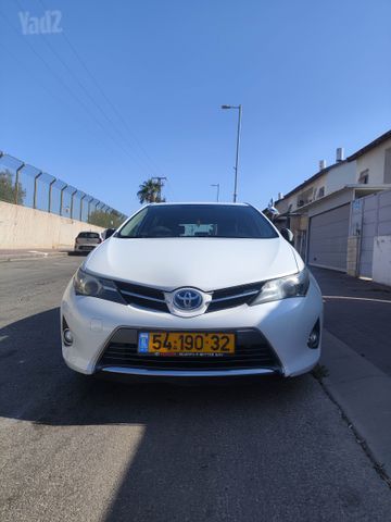 מודעת רכב טויוטה אוריס