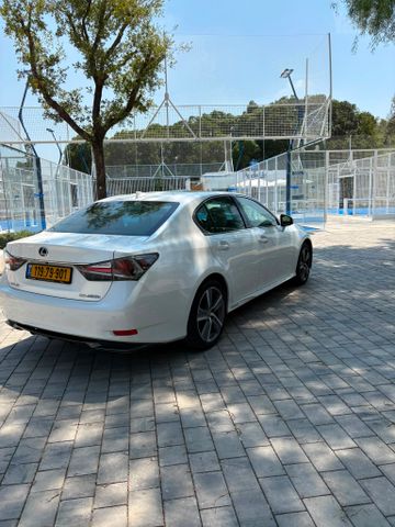 לקסוס GS