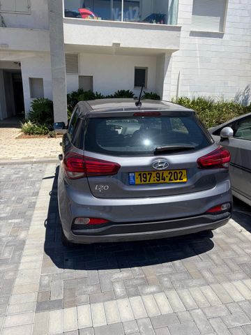 מודעת רכב יונדאי i20