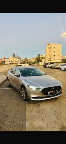 מאזדה 3