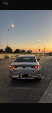 מאזדה 3