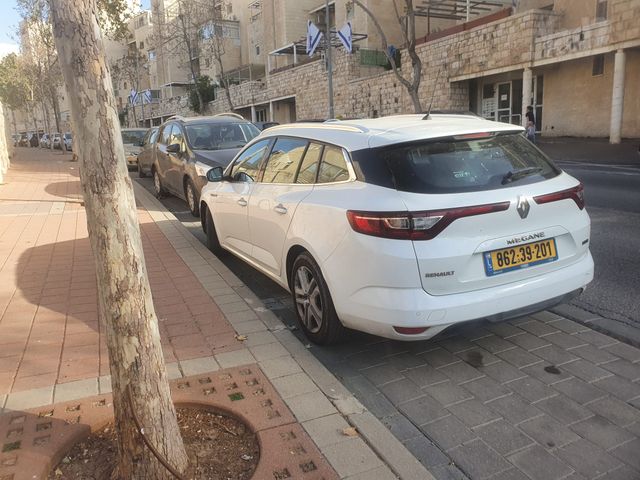 רנו מגאן
