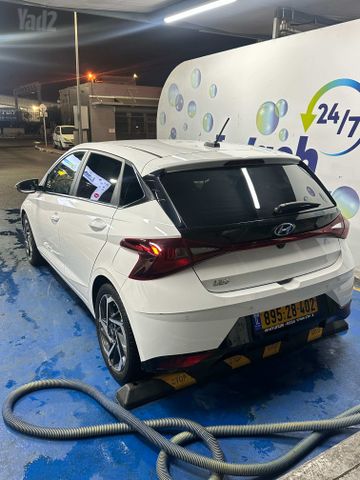 יונדאי i20