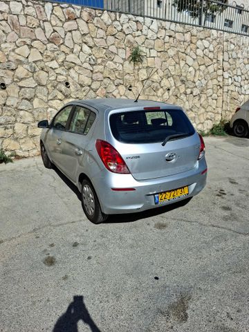 יונדאי i20