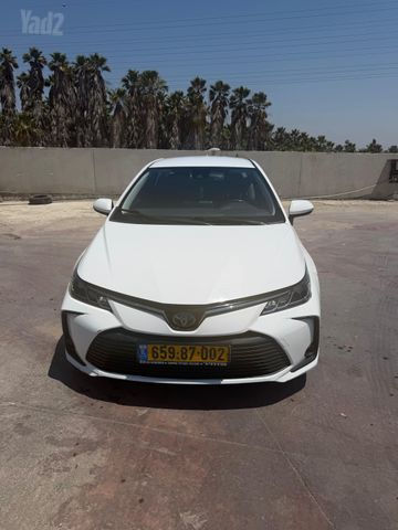 טויוטה קורולה