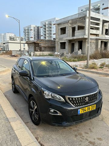 פיג'ו 3008