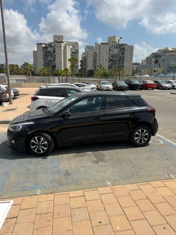 יונדאי i20