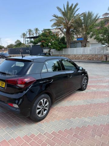 יונדאי i20