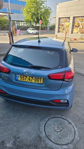 יונדאי i20