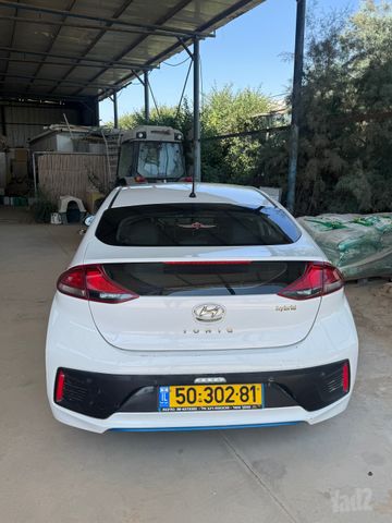 יונדאי איוניק