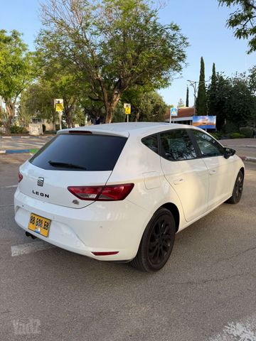 סיאט לאון