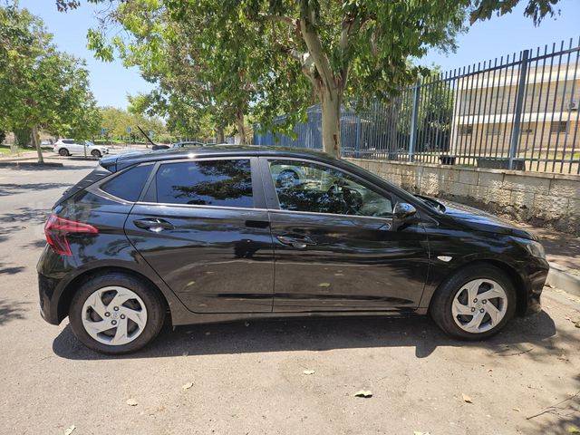 יונדאי i20