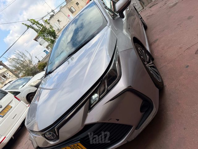 טויוטה קורולה