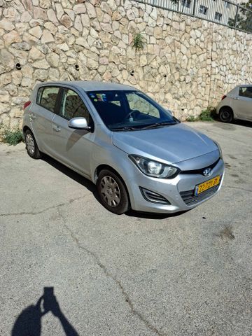 יונדאי i20
