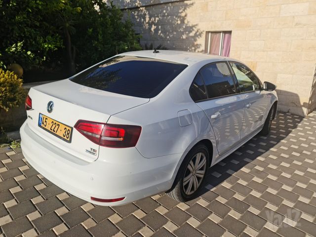 מודעת רכב פולקסווגן ג'טה 