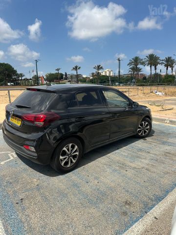 יונדאי i20