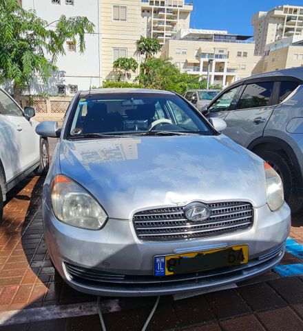 יונדאי אקסנט i25