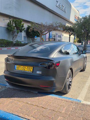 טסלה מודל 3