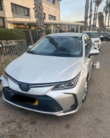 מודעת רכב טויוטה קורולה