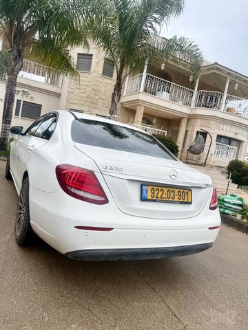 מרצדס-בנץ E-class