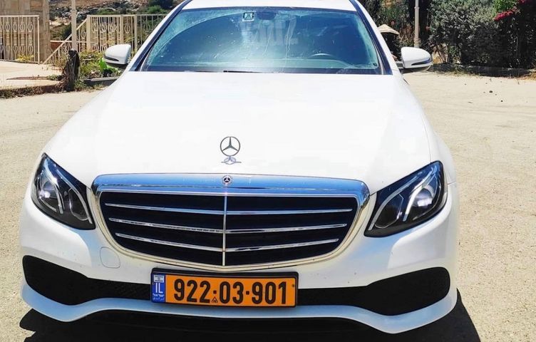 מודעת רכב מרצדס-בנץ E-class