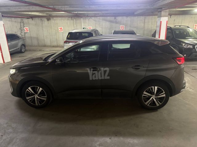פיג'ו 3008