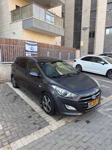 יונדאי i30