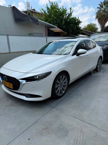 מאזדה 3