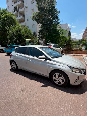 יונדאי i20