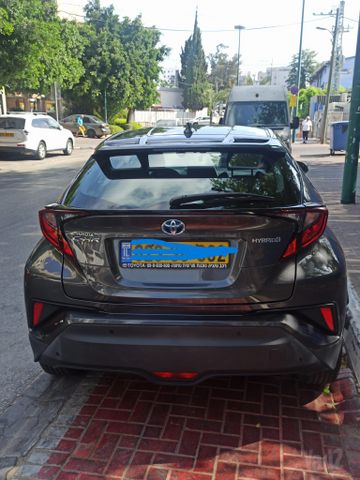 טויוטה C-HR
