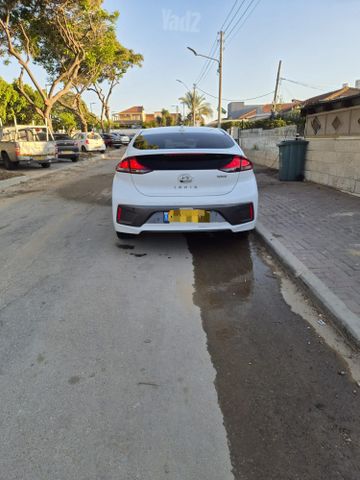 יונדאי איוניק
