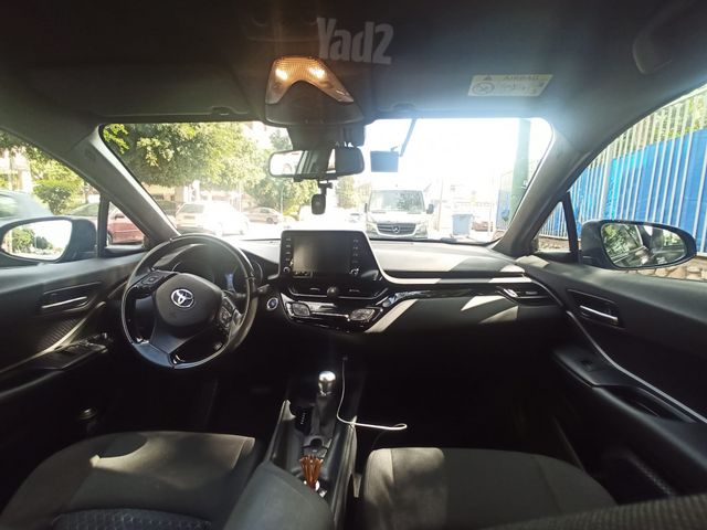 טויוטה C-HR