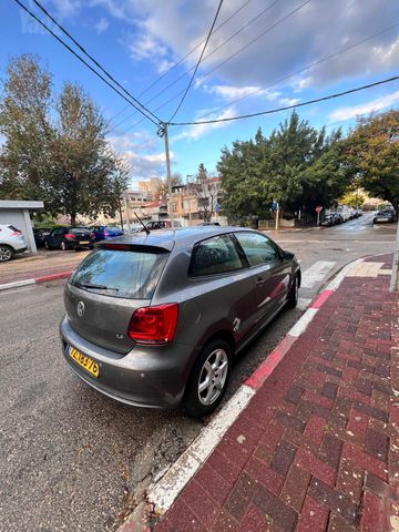 פולקסווגן פולו 