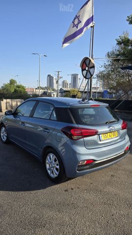 יונדאי i20