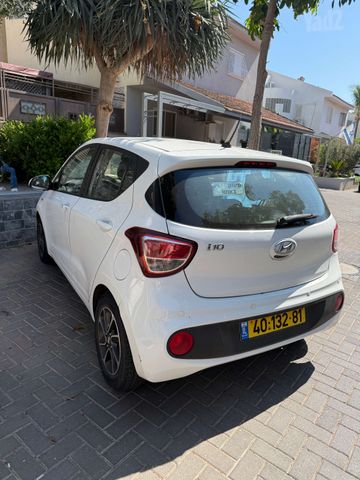 יונדאי i10