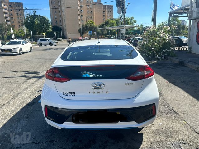 מודעת רכב יונדאי איוניק