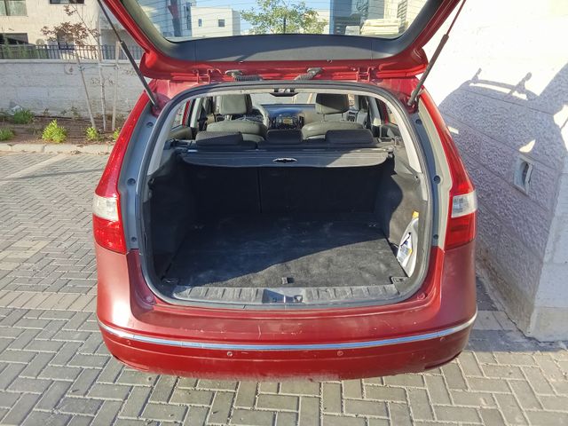 יונדאי i30