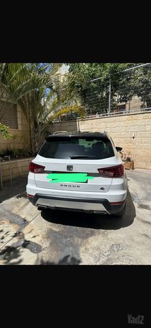 סיאט ארונה